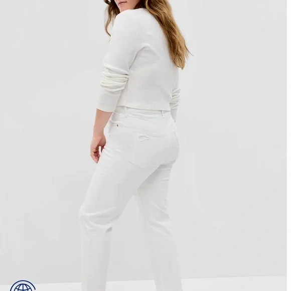 (HP)GAP Sky High Rise Cheeky Straight Jeans with Washwell - Picture 7 of 10